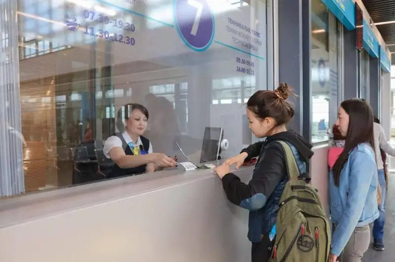 С начала года более 80 тысяч женщин воспользовались услугой проезда в женском вагоне