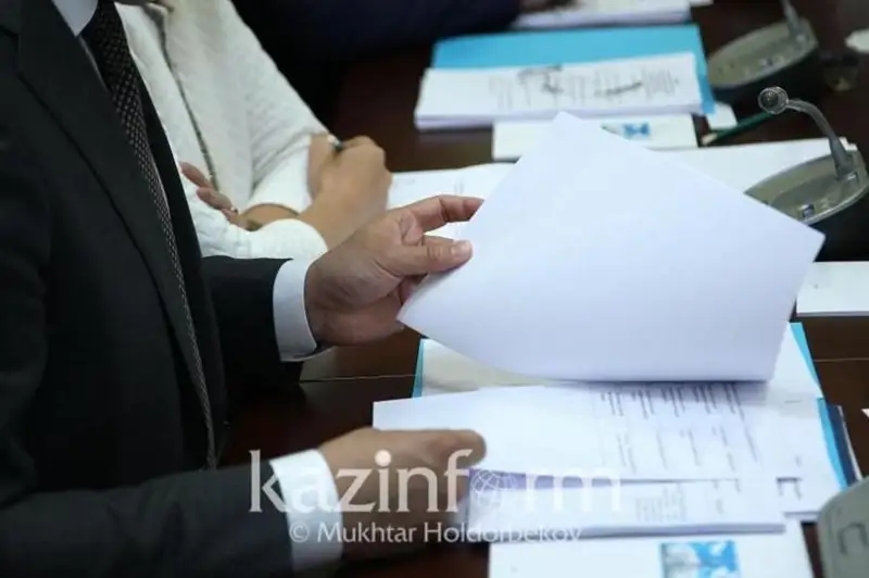 Qazaqstandaǵy búkil bilim basqarmalary bir aı boıy tekseriledi