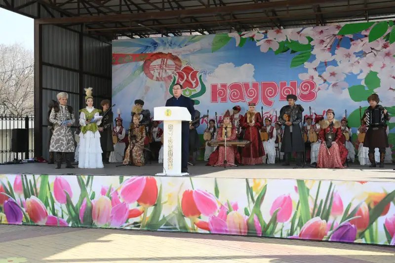 Тонны баурсаков, тысячи литров наурыз-коже и конные скачки - как отметили Наурыз в Алматинской области