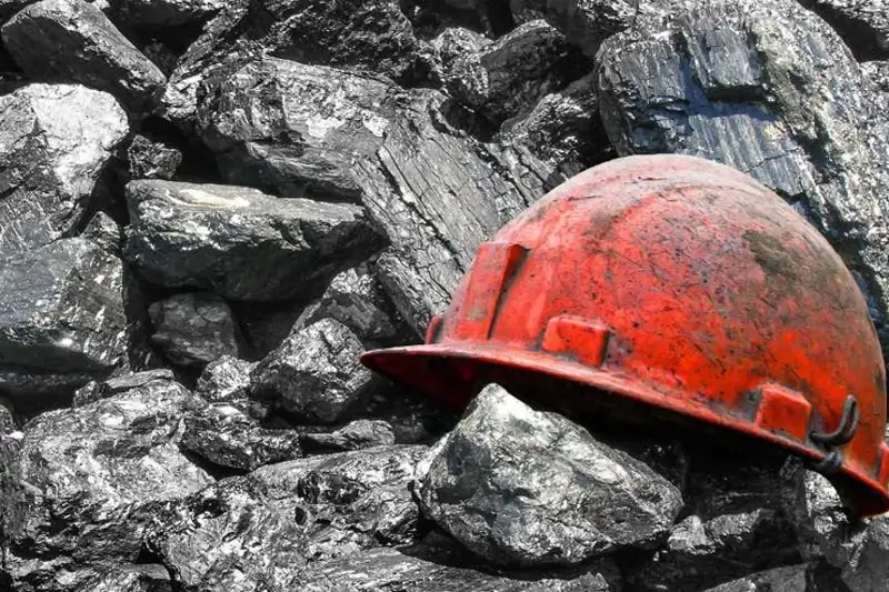 Шахта обрушилась в Китае, под завалами оказались более 50 человек