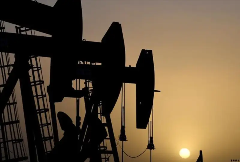 Цена нефти Brent стабилизировалась на уровне ниже $80