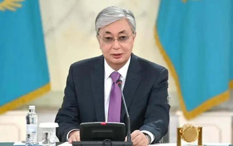 总统出访俄罗斯 将出席胜利日阅兵仪式