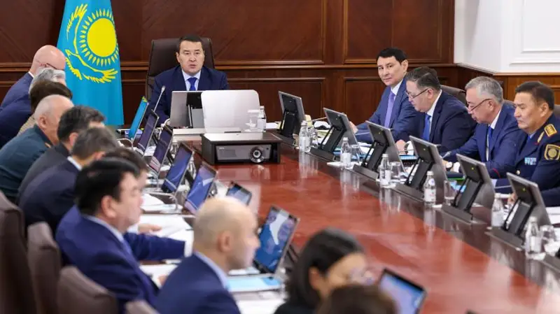 Ваша информация устаревшая – Премьер-Министр раскритиковал доклад зампреда КМГ