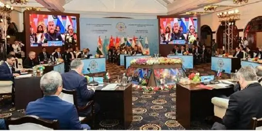 شىلدە ايىندا ش ى ۇ ەلدەرىنىڭ پرەزيدەنتتەرى نيۋ- دەليدە باس قوسادى