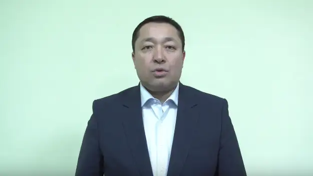 جاڭاوزەن اكىمى ايبەك قوسۋاقوۆ الاڭعا جينالعان تۇرعىندارعا ۇندەۋ جولدادى