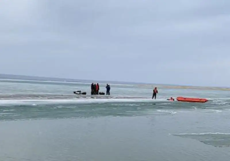 12 рыбаков спасли на Капшагайском водохранилище