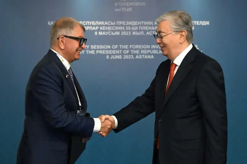 Касым-Жомарт Токаев встретился с председателем наблюдательного совета Polpharma SA Ежи Стараком