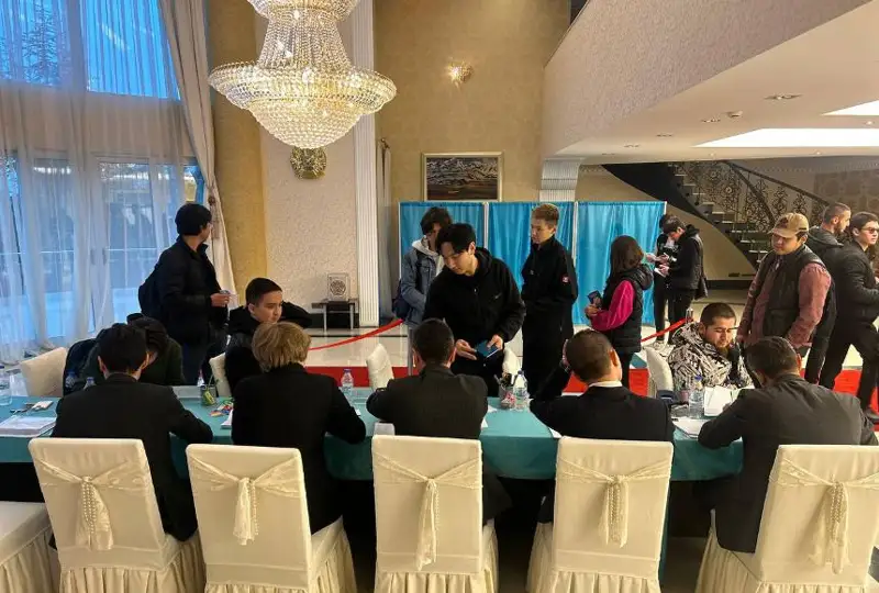 Более пяти тысяч казахстанцев проголосовали за рубежом