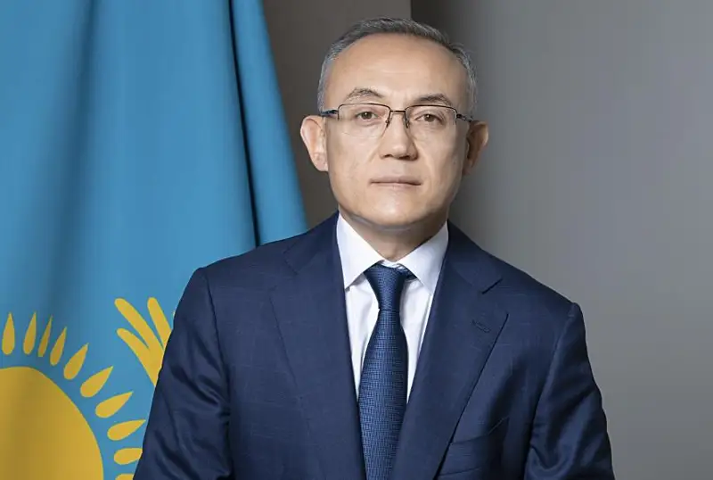 Глава Нацбанка дал советы казахстанцам с кредитами