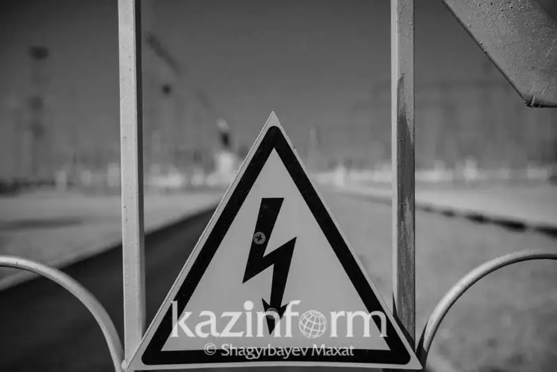От удара током погиб электромонтер в Атырауской области