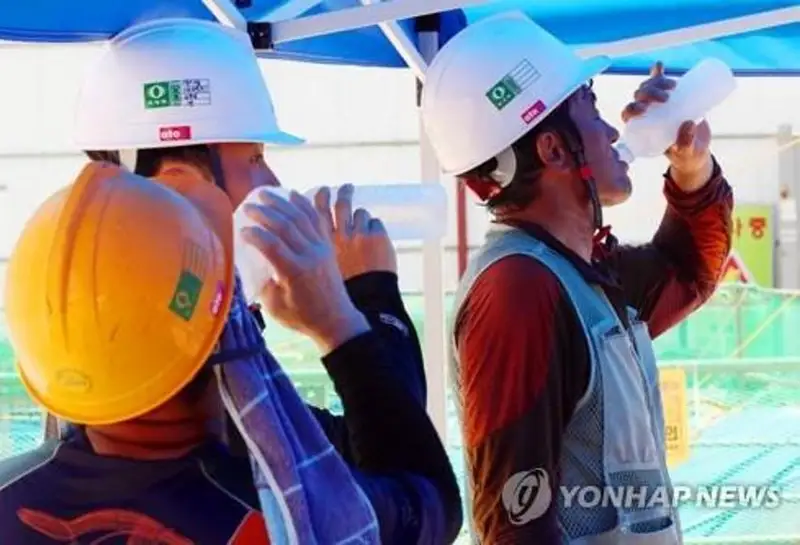 اپتاپ ىستىق 17 ادامنىڭ ءومىرىن قيدى