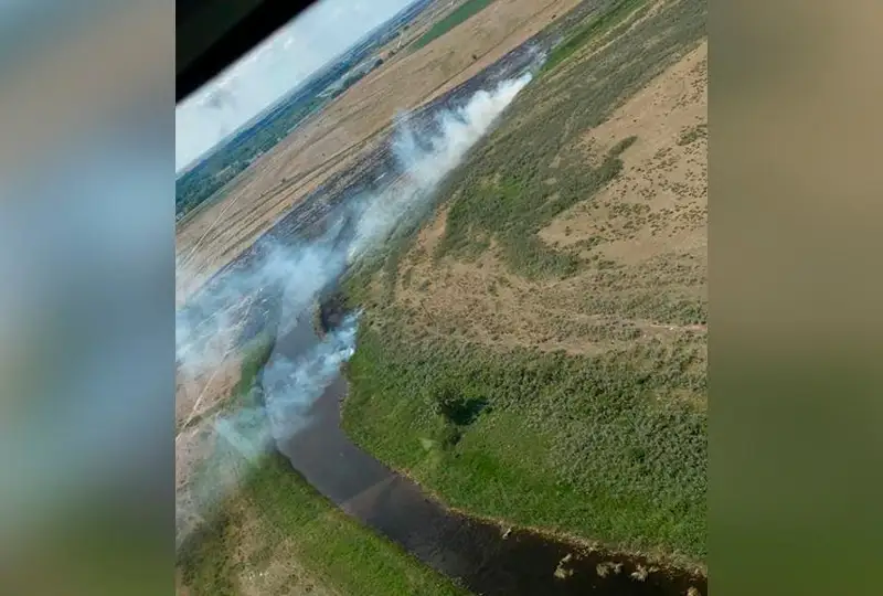 В Бескарагайском районе области Абай произошло возгорание сухой травы