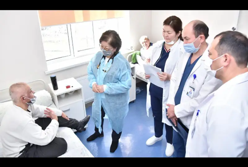 Почти 160 консультаций и 17 операций провели врачи Медцентра УДП в Шымкенте