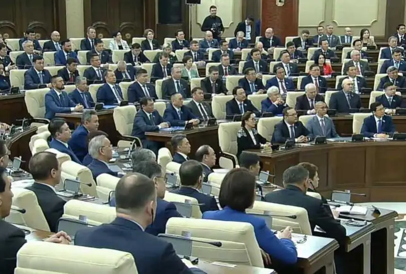 الداعى بەس جىل ەل تاعدىرى شەشىلەتىن ماڭىزدى كەزەڭ بولماق - توقايەۆ