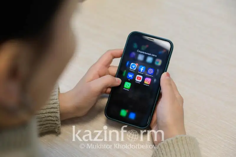 Semeıde áleýmettik jeli arqyly aldaıtyn alaıaqtar kóbeıgen