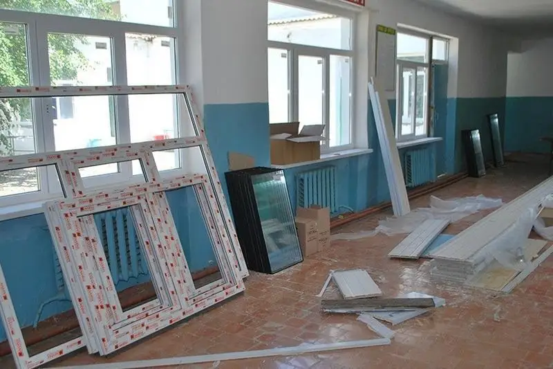 Атырауда былтырдан бері 3 мектепті күрделі жөндеу баяу жүріп жатыр