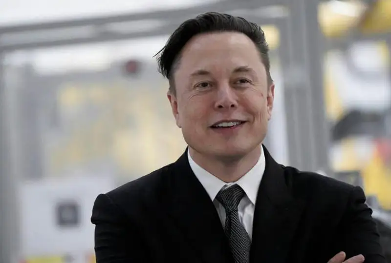 Илон Маск ўзининг ChatGPTга рақобатчи янги компаниясини тақдим этди