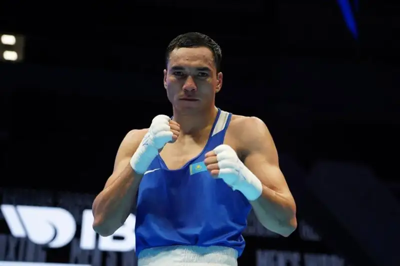 Дулат Бекбауов стал серебряным призером чемпионата мира по боксу в Ташкенте