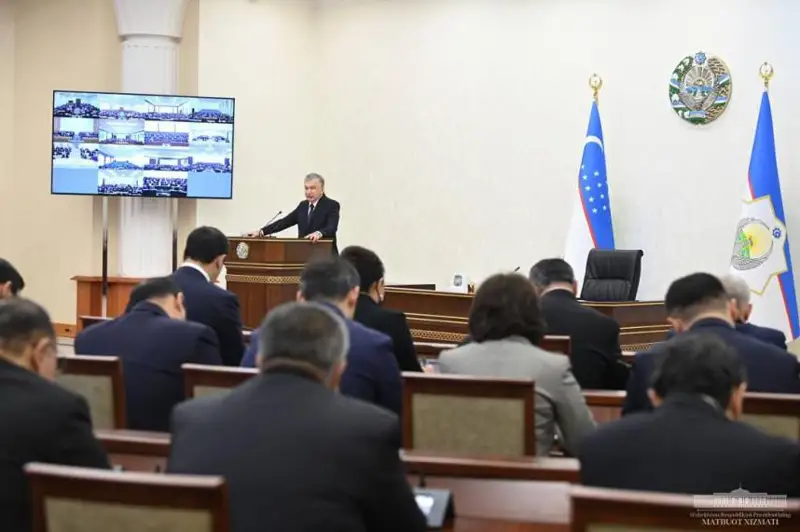 Глава Узбекистана уволил ряд высокопоставленных чиновников за плохую подготовку к зиме