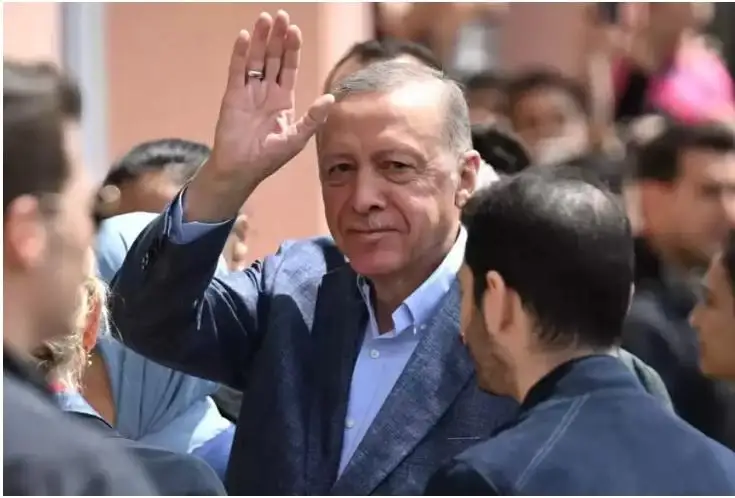 تۇركيادا 28- مامىردا پرەزيدەنت سايلاۋىنىڭ ەكىنشى كەزەڭى وتەدى