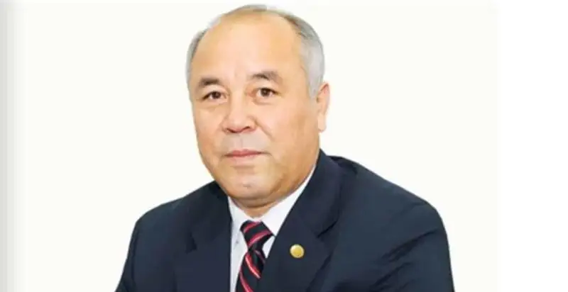 Ǵylym men bilimdi ekinshi orynǵa qoıǵan memleket birinshi orynǵa kóterile almaıdy – Kárimbek Qurmánalıev