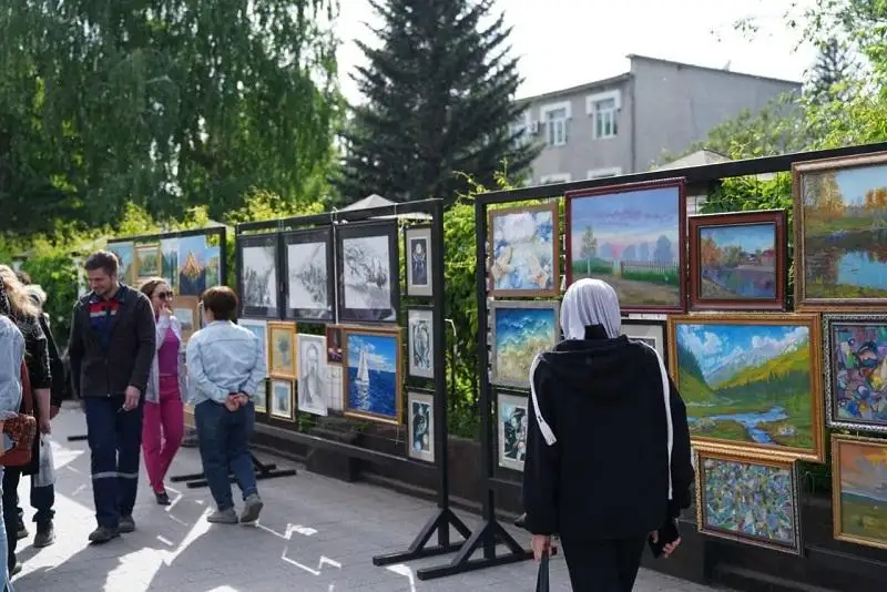 Ярмарку ремесленников и художников открыли в Семее