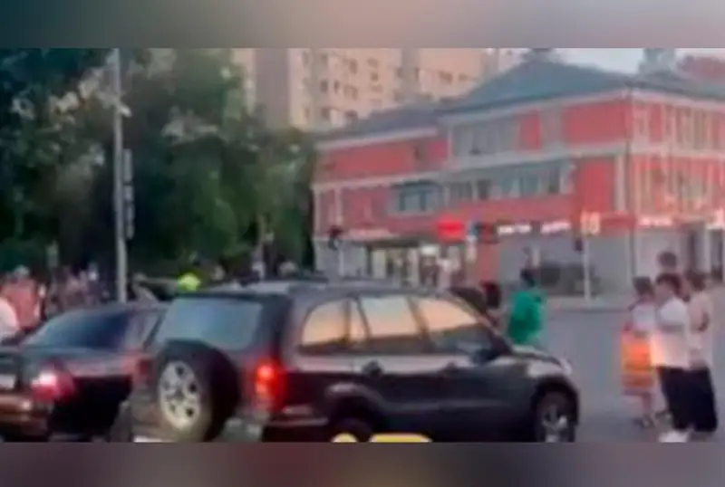 Астанчане перекрыли улицу из-за ОСИ