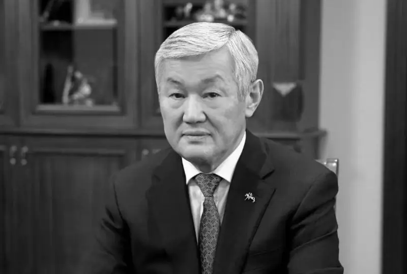 Алихан Смаилов выразил соболезнования в связи с кончиной Бердибека Сапарбаева