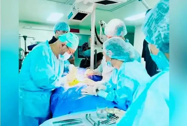 قازاقستاندا العاش رەت جاڭا تۋعان نارەستەنىڭ اسقازان جولدارىنا كۇردەلى وتا جاسالدى