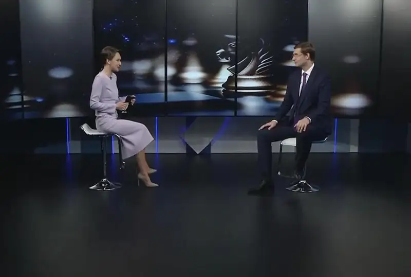 Qazaqstannyń shahmatshy qyzdary Álem quramasyna qarsy oınaıdy