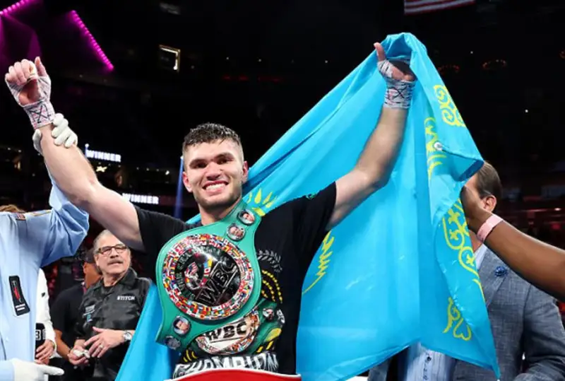 Али Ахмедов IBF рейтингининг ТОП-бешлигига кирди