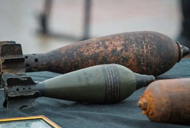 Камбоджадаги мактаб ҳудудидан урушдан қолган 2000 дан ортиқ портламаган снарядлар топилди