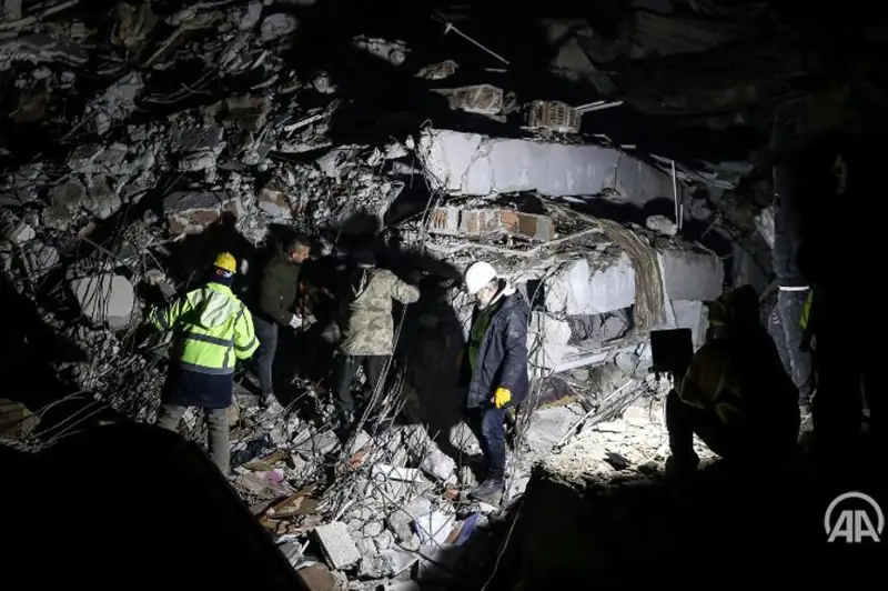 Туркиядаги зилзила қурбонлари сони 6234 нафарга етди