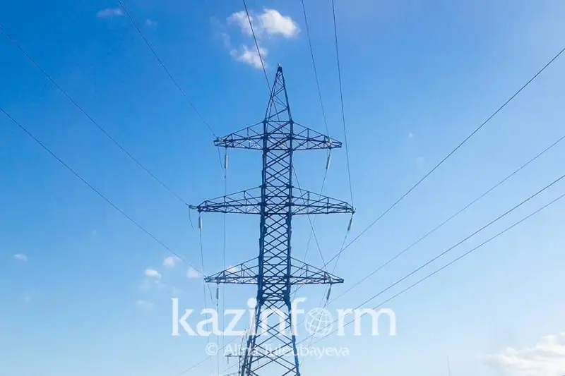 Stansadaǵy órtten keıin jaryqsyz qalǵan qaraǵandylyqtarǵa elektr qýaty shetinen berilip jatyr