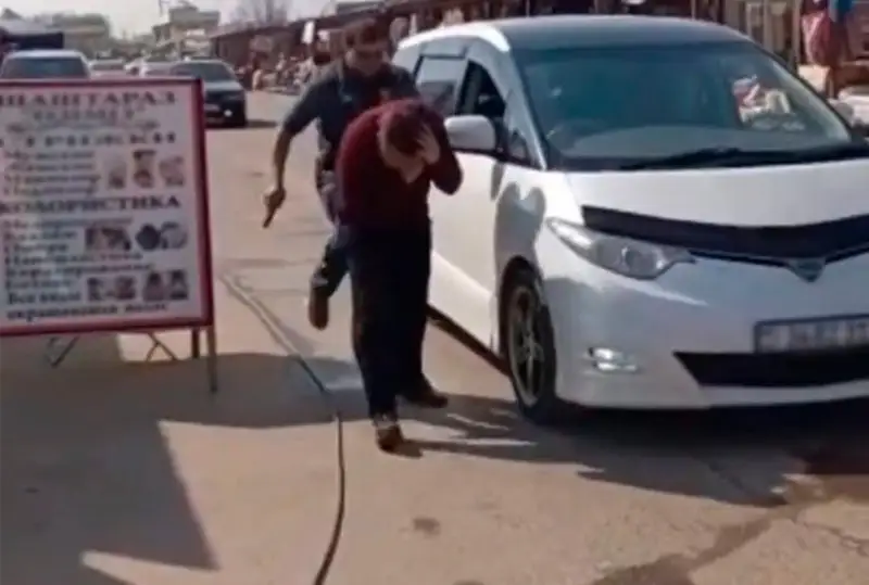 Конфликт двух водителей закончился стрельбой в Алматы