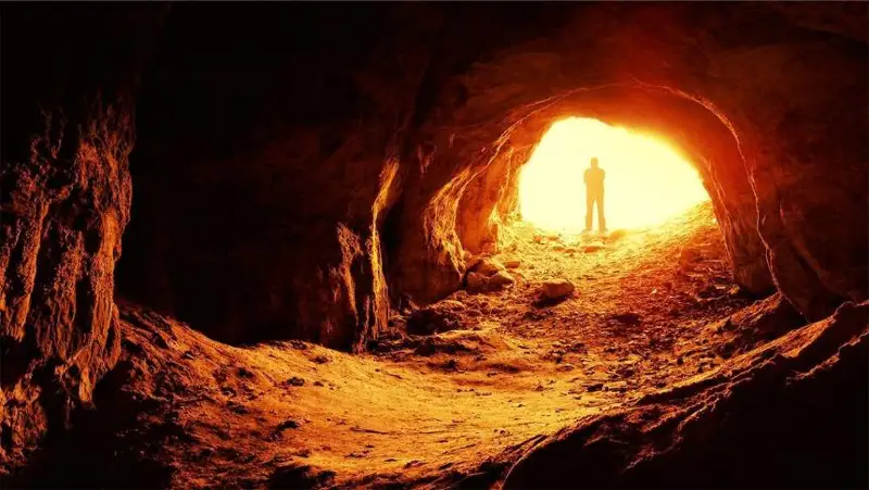 عالىمبەك ەلۋباي. اي جامىلعان ءارۋاقتار