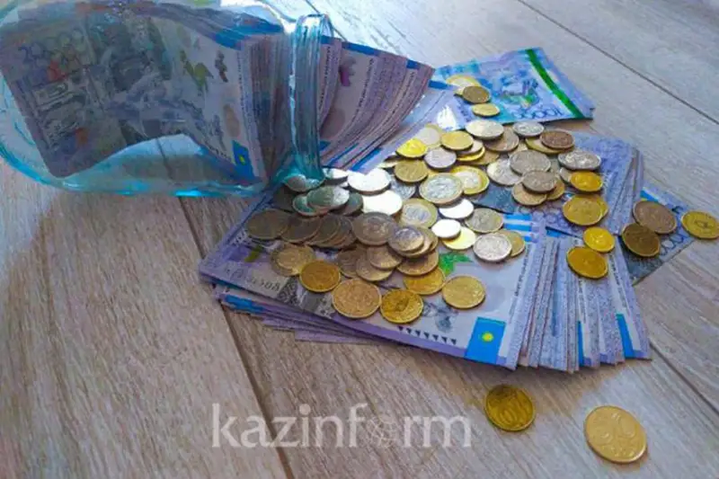 При выезде из РК на ПМЖ выплаты пенсионных производятся на банковский счет в любой валюте