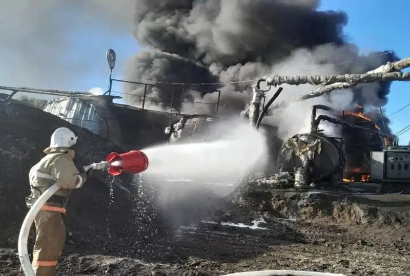10 тонн битума загорелось в области Абай
