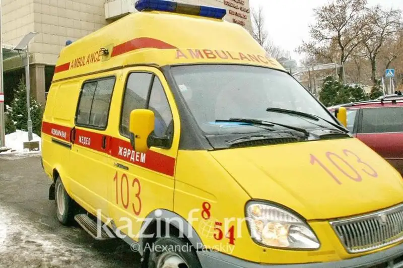 Oralda syrǵanaq teýip júrgen 17 jasar qyz aýyr jaraqat aldy