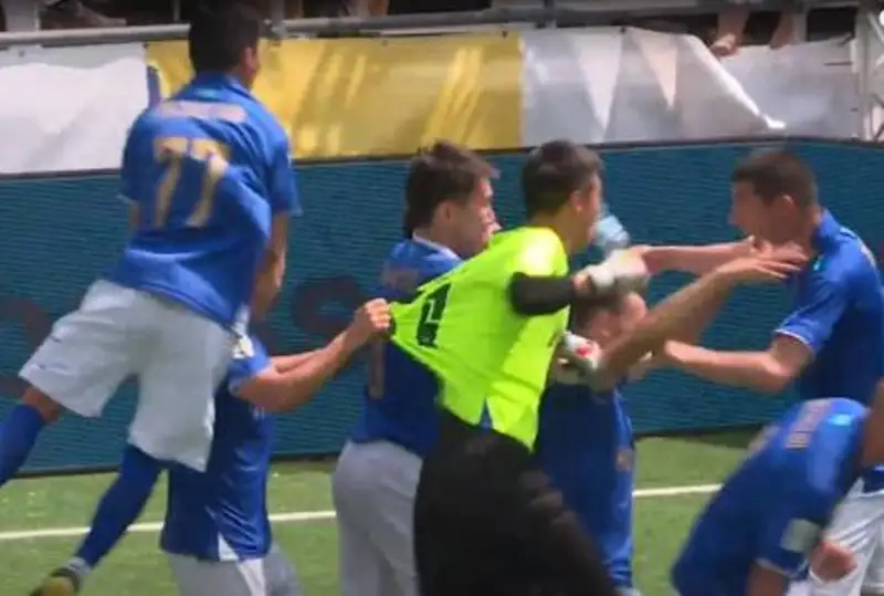 Сборная Казахстана вышла в 1/8 финала ЧМ по сокка в Германии