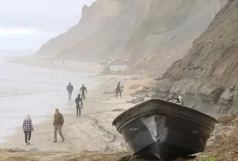 Две лодки с мигрантами затонули у побережья Калифорнии