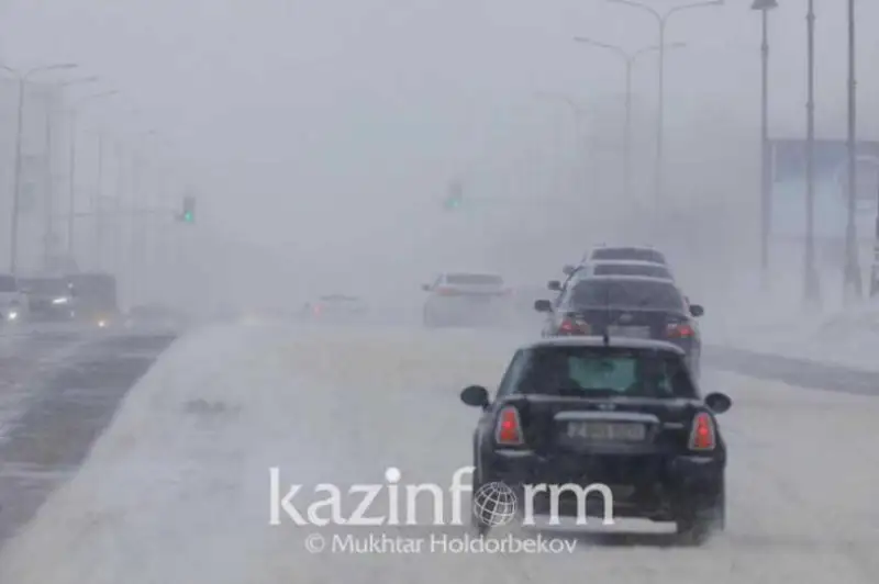 Дорога из Астаны в Кокшетау закрыта для всех видов транспорта