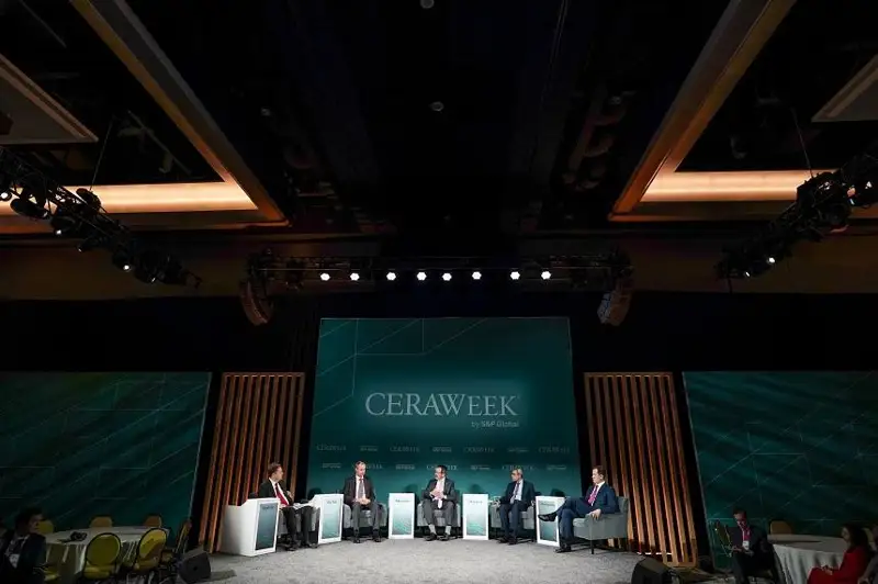 Какова роль газа в энергопереходе и энергобезопасности: глава QazaqGaz выступил с докладом на CERAWeek-2023