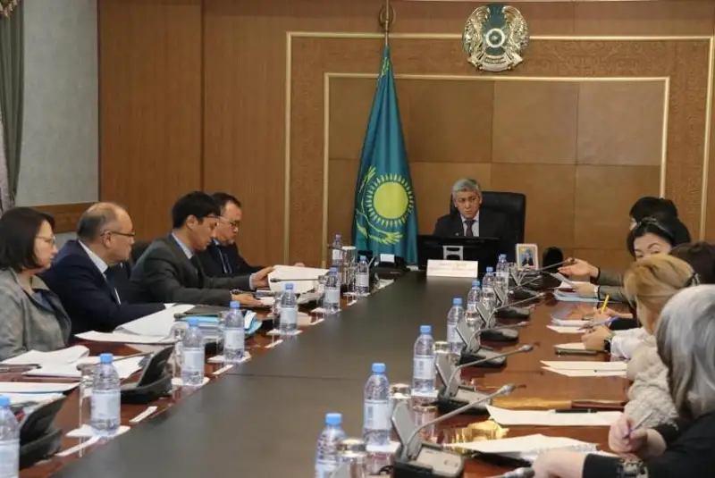 Аким Карагандинской области поручил увеличить количество кружков для особенных детей