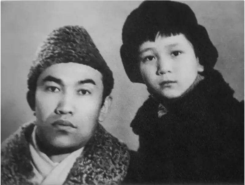 شەرحان مۇرتازانىڭ جالعىز ۇلى قايتىس بولدى