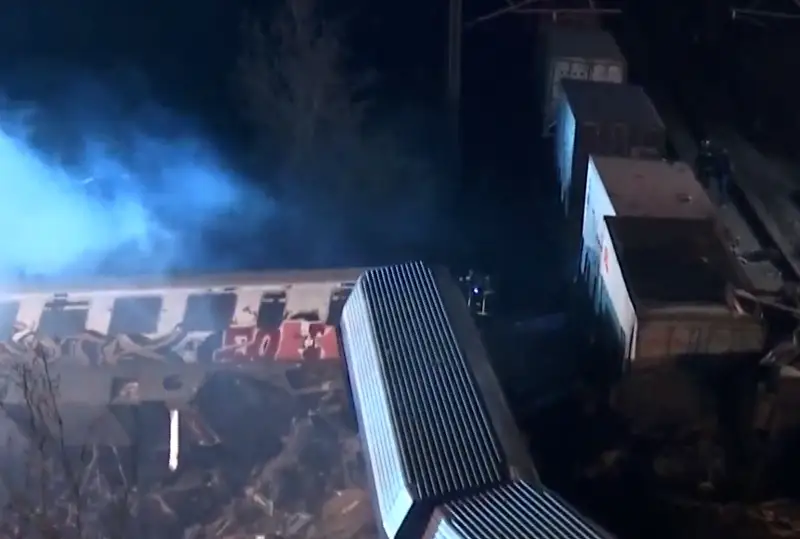 26 человек погибли, 85 получили травмы при столкновении поездов в Греции