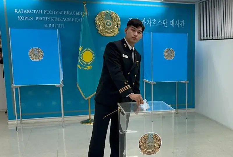 Казахстанцы начали голосовать в Корее