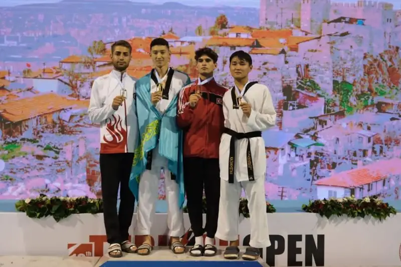 15 медалей завоевали казахстанцы на юниорском турнире по таеквондо в Турции