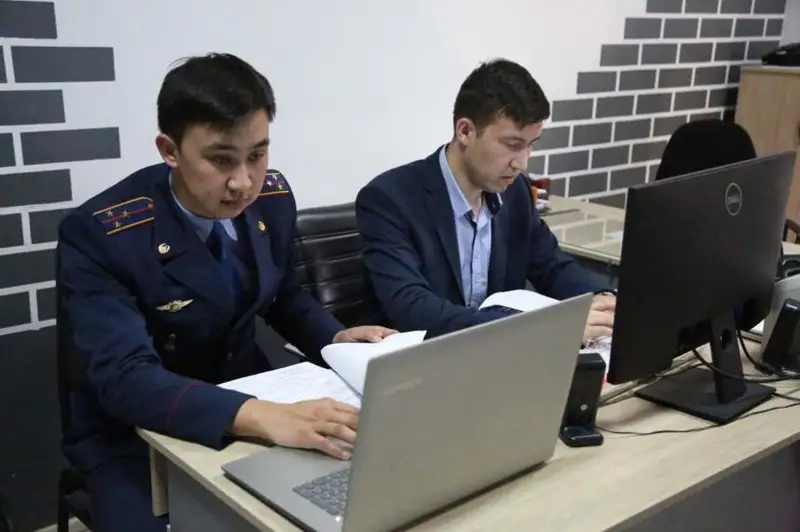 تۇركىستان وبلىسىندا كيبەرقىلمىسقا قارسى كۇرەس قىزمەتكەرلەرى 31 الاياقتى ۇستادى