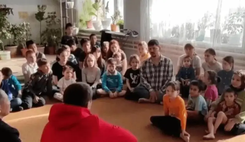 قوستاناي وبلىسىندا 48 بالاسى بار وتباسى تۇرادى